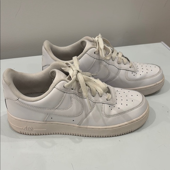 Nike Shoes - Nike Air Force 1 Women’s Triple White Sneakers 8.5 MINT CONDITION
